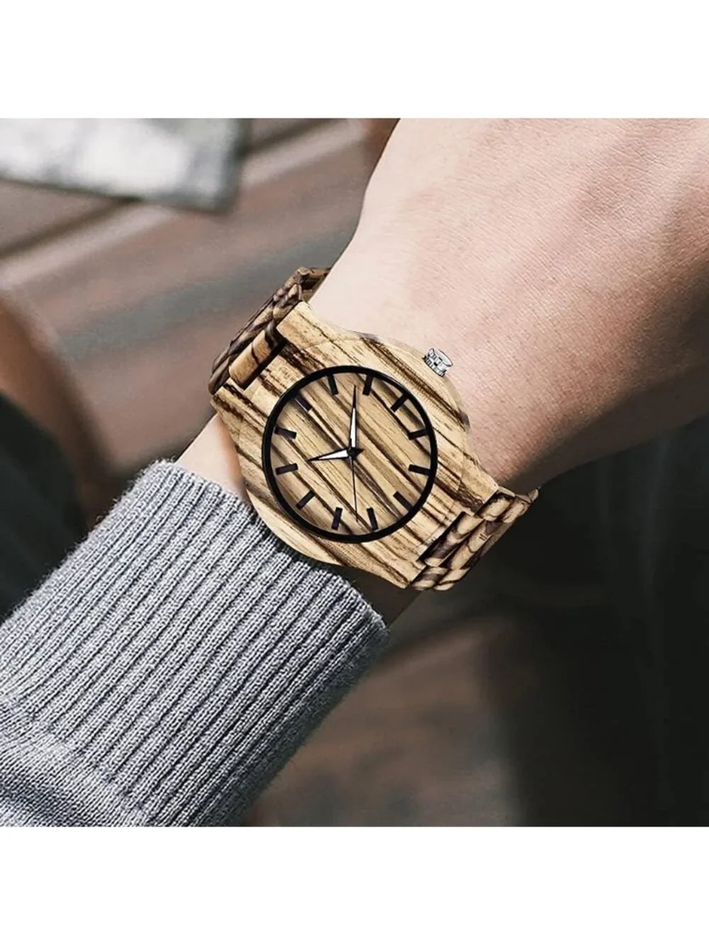 Men's Light Brown Handmade Lightweight Analog Quartz Round Wrist Wooden Watch